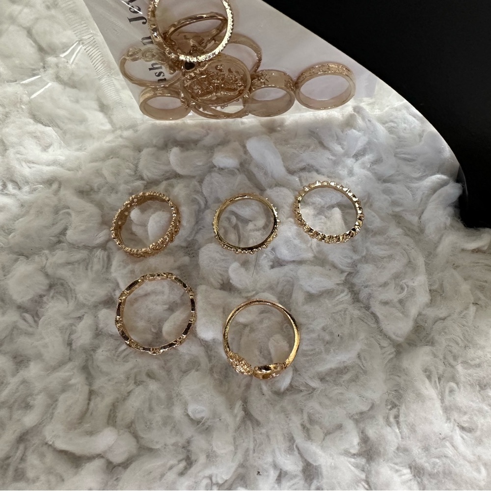 Knuckle Rings